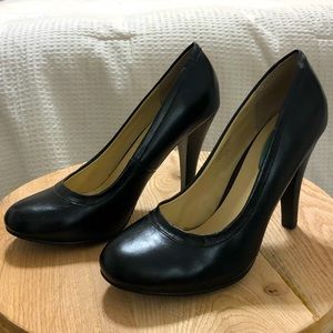 Classic Black Fitzwell Heels SZ 7.5 comfortable